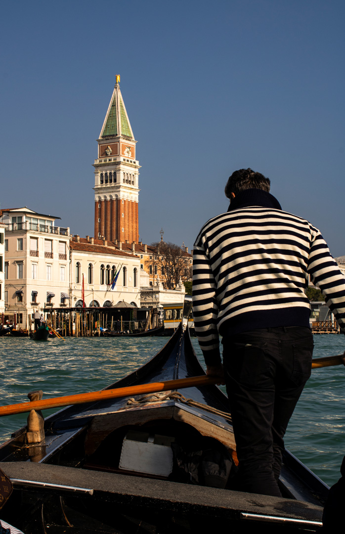 Gondolier, Venice